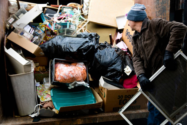 Best Property Management Cleanouts  in Elmendorf, TX